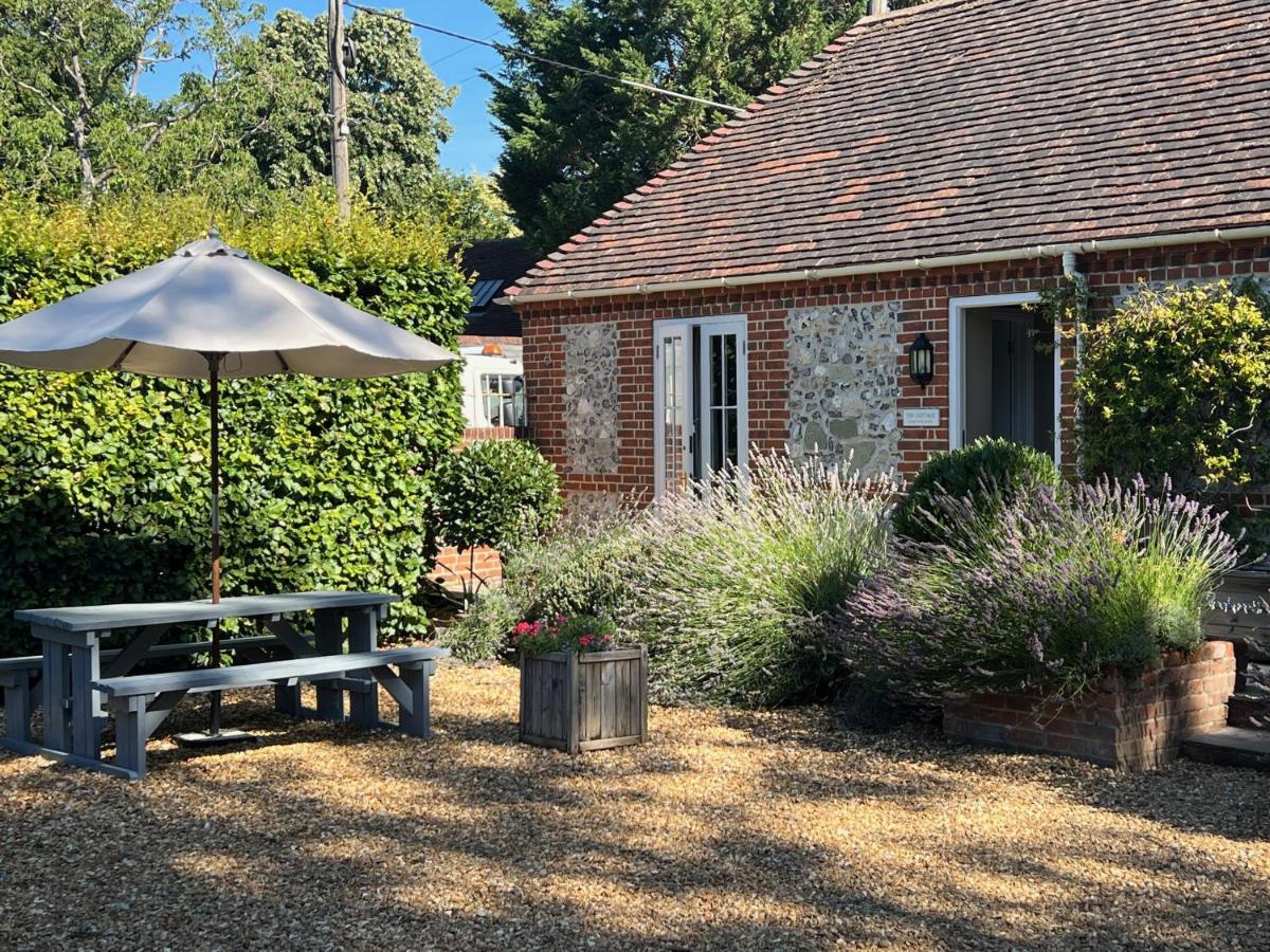 Stonehenge Cottages Солсбъри Екстериор снимка