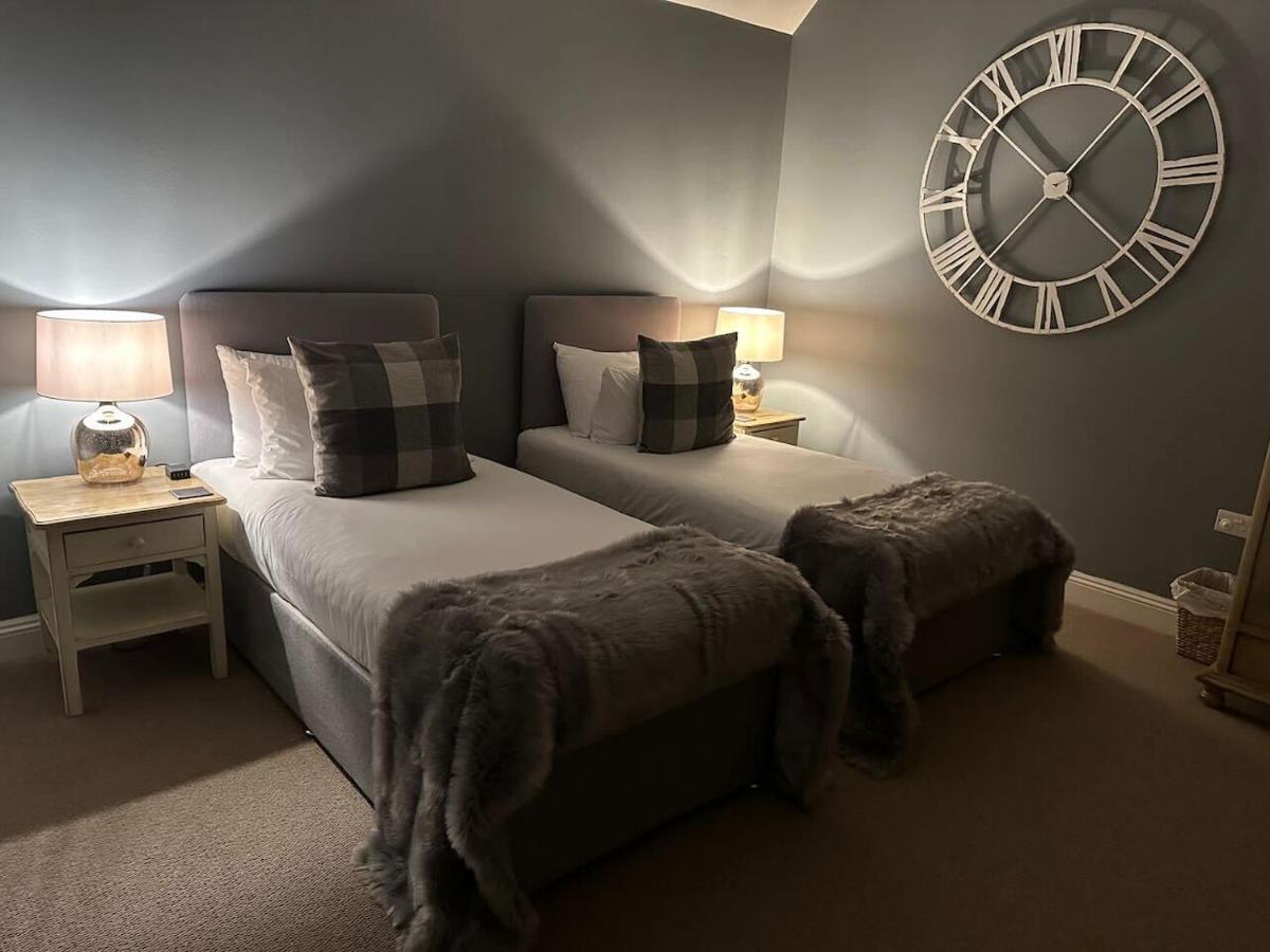 Stonehenge Cottages Солсбъри Стая снимка